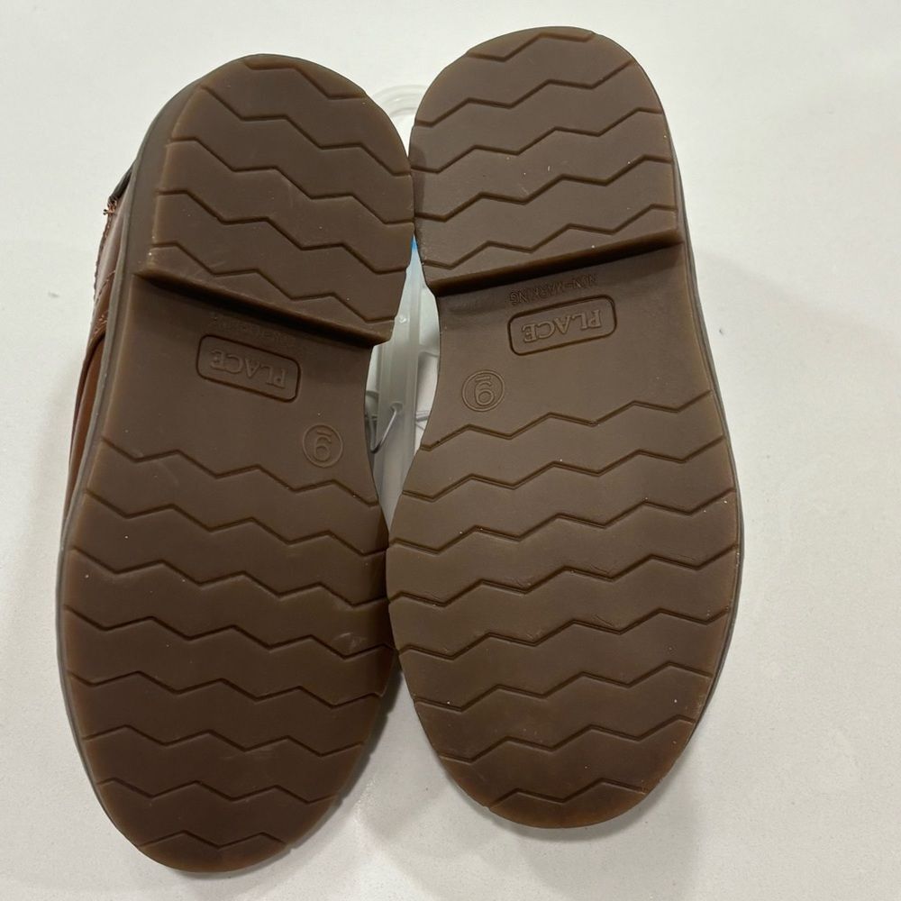 NWT • Children’s Place Boys Lace Up Dress Shoes • size 9 - Picture 6 of 7